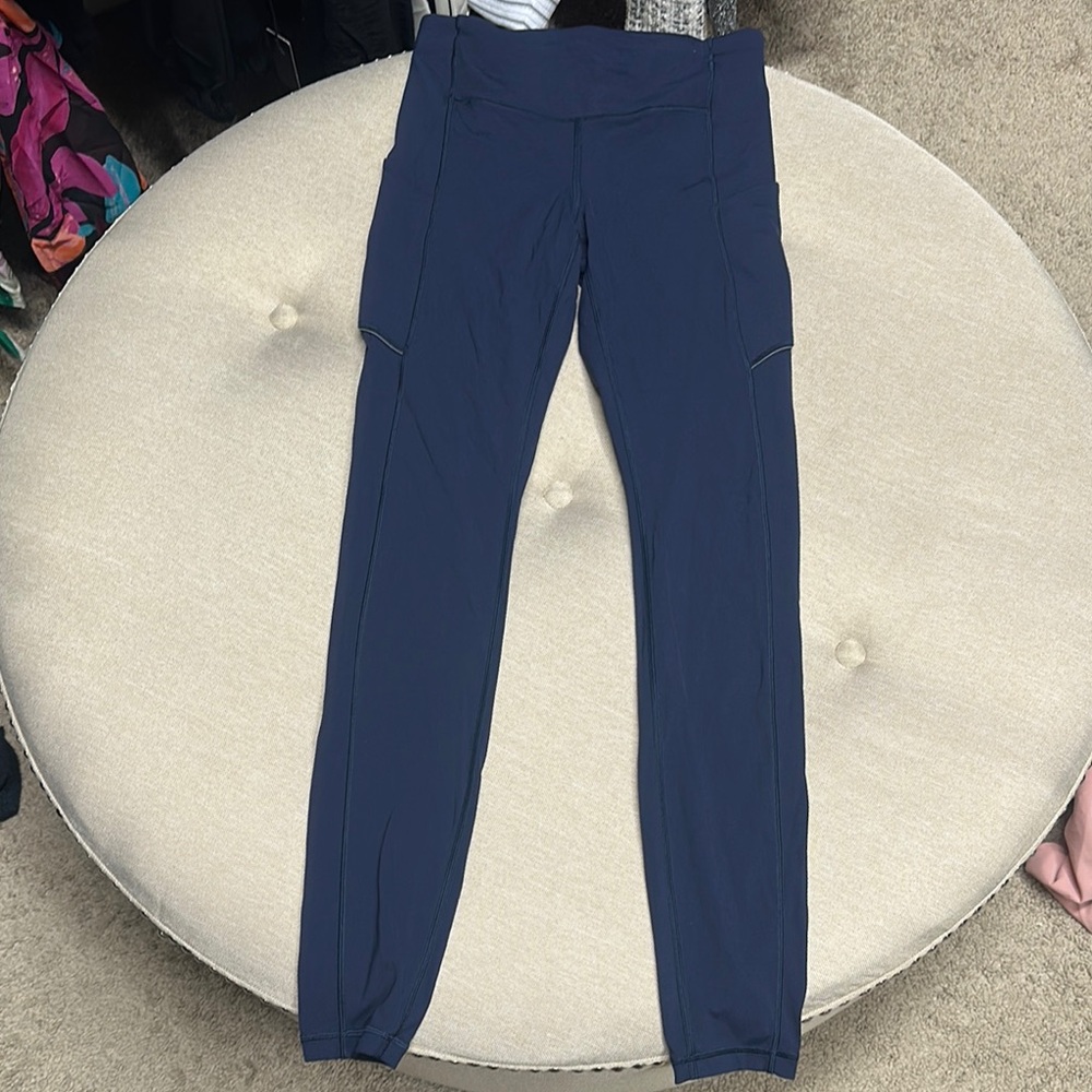 Lululemon Navy Blue Athletic Leggings Size 4